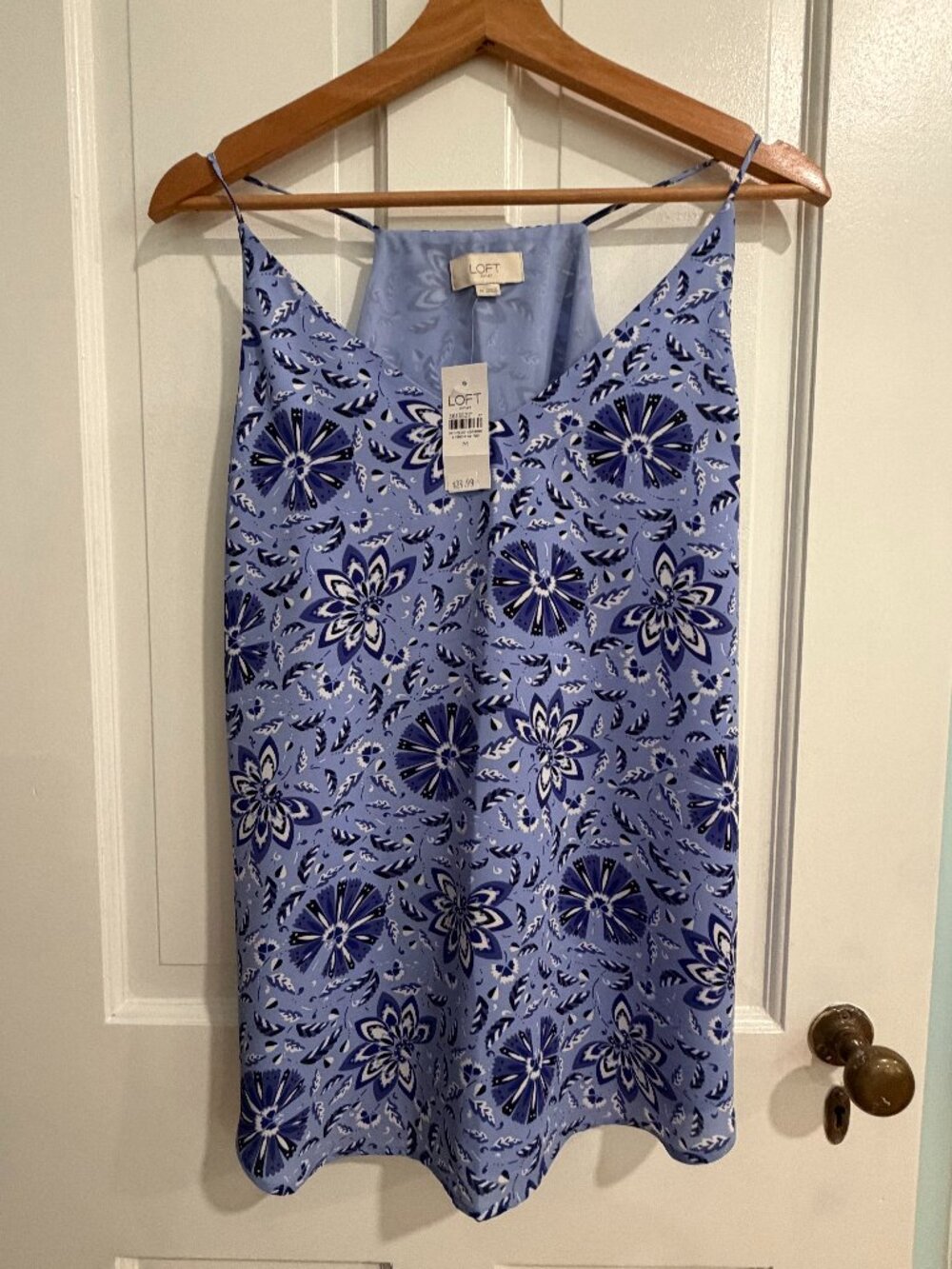 NWT LOFT Medium Chiffon Tank Top